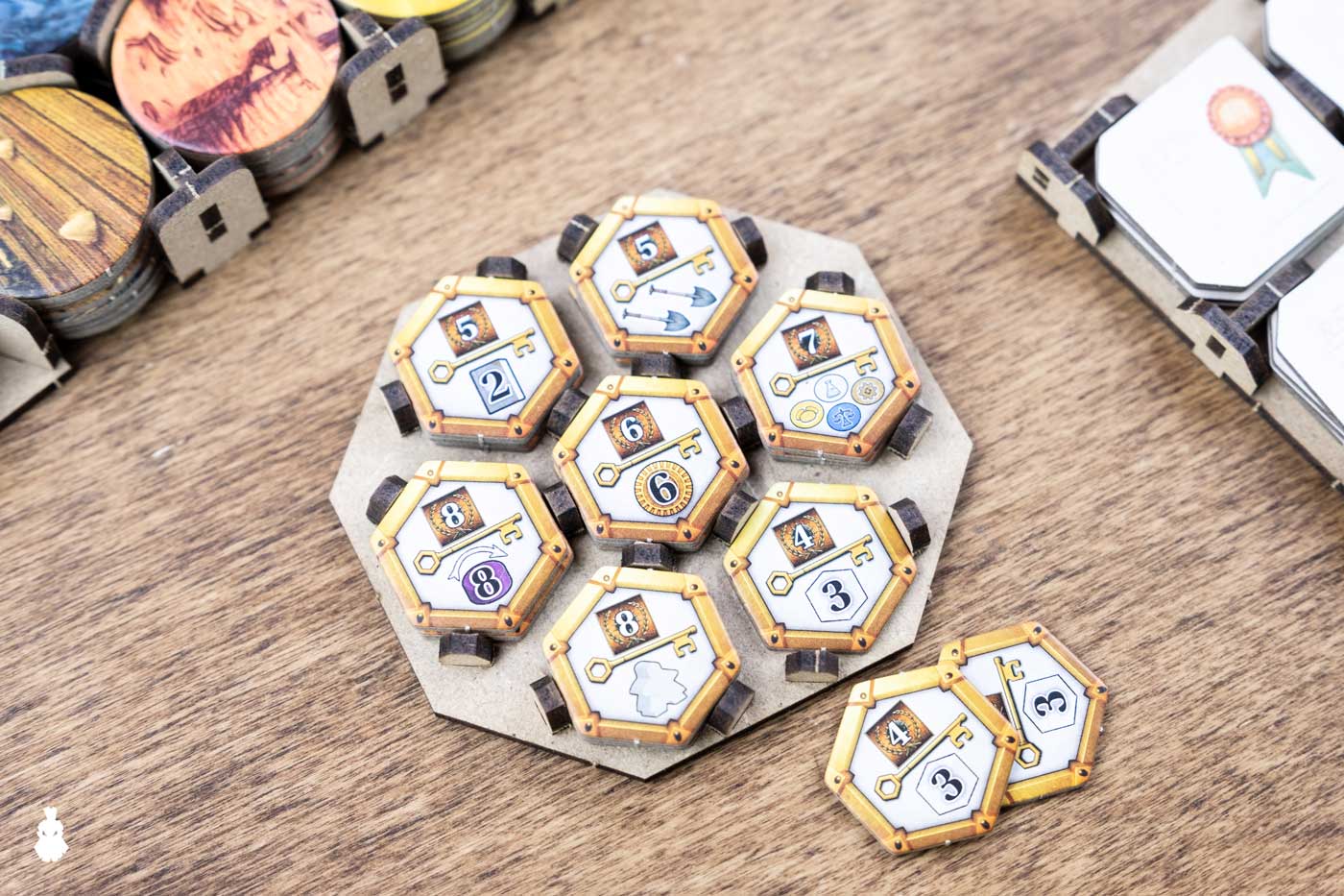 The-Dicetroyers-Board-Game-Insert-Organizer-Age-of-Innovation-02